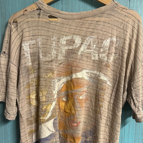 Vintage insanely rare Tupac shirt tag fell off fits medium - Picture 1 of 2